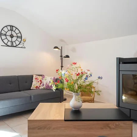 La Blanche Epine - Chimay * Momignies